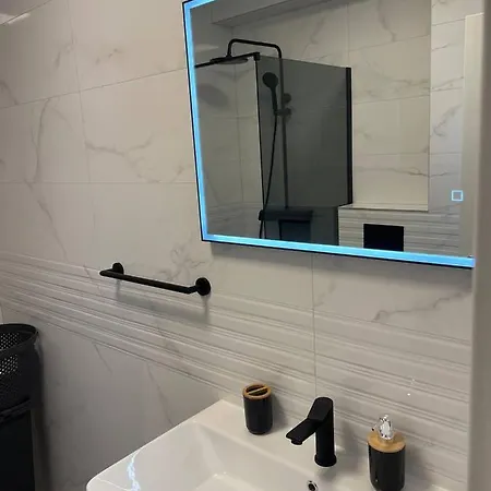 **luxury Penthouse** Skyview Apartment